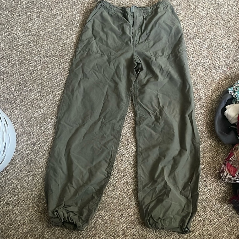 green parachute pants- XS